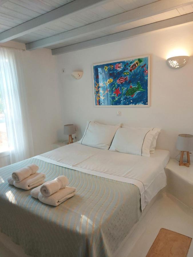 Simos Suites Elafonissos Eksteriør billede