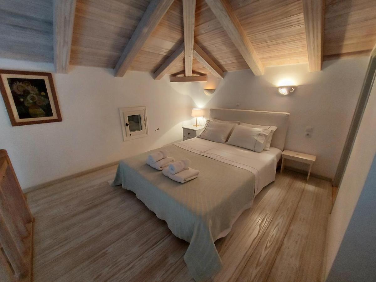 Simos Suites Elafonissos Eksteriør billede